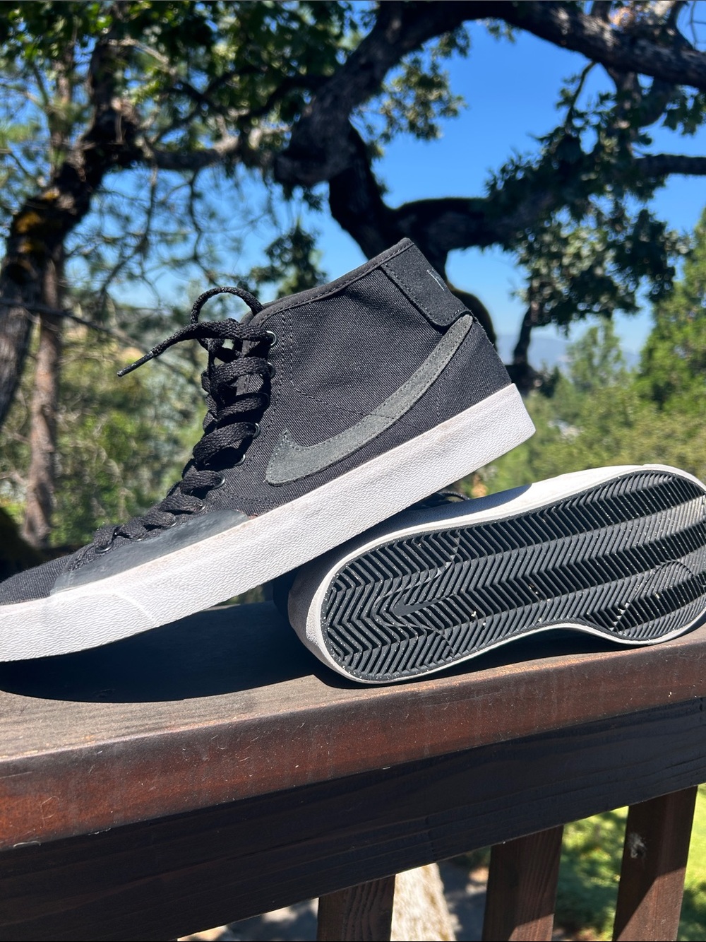 Nike SB BLZR Court Mid, M10, lightly worn